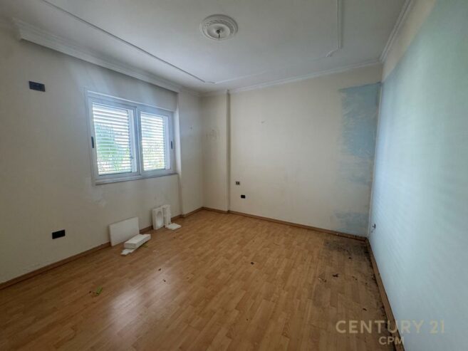 Apartament 3+1 per shitje tek Rruga e Elbasanit