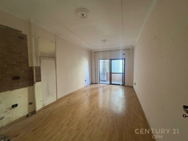 Apartament 3+1 per shitje tek Rruga e Elbasanit