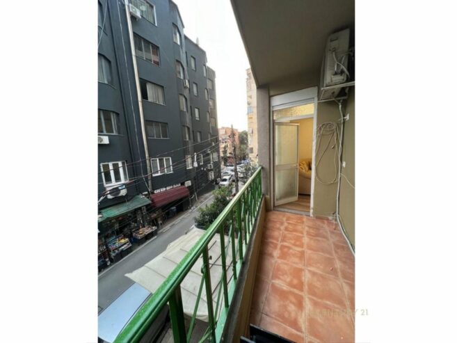 SHITET APARTAMENT 1+1 PRANE PAZARIT TE RI !