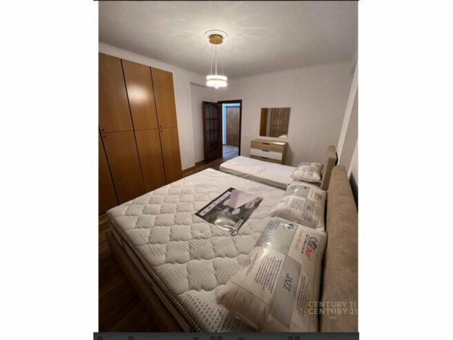 SHITET APARTAMENT 1+1 PRANE PAZARIT TE RI !